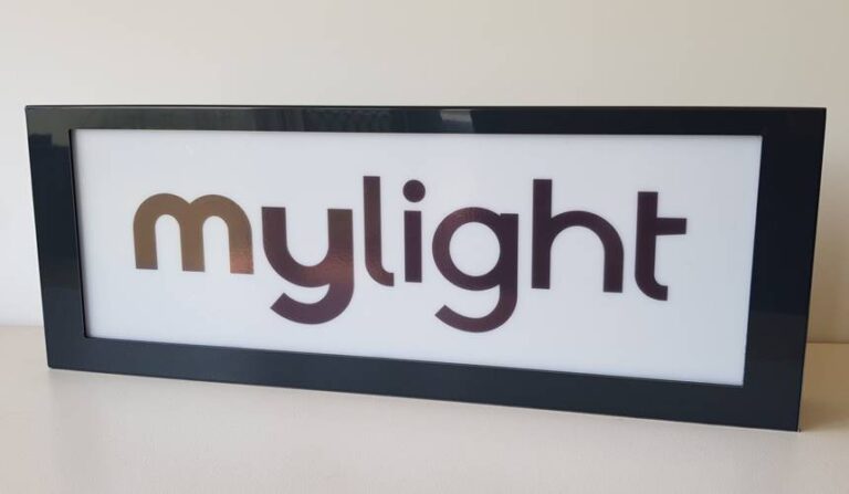 Logolight04